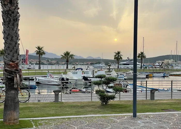 Comfort E Panorama Mozzafiato A * 阿兰奇湾城